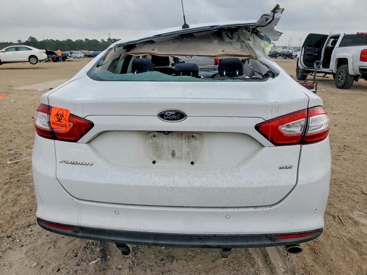 2016 FORD FUSION SE photo 11
