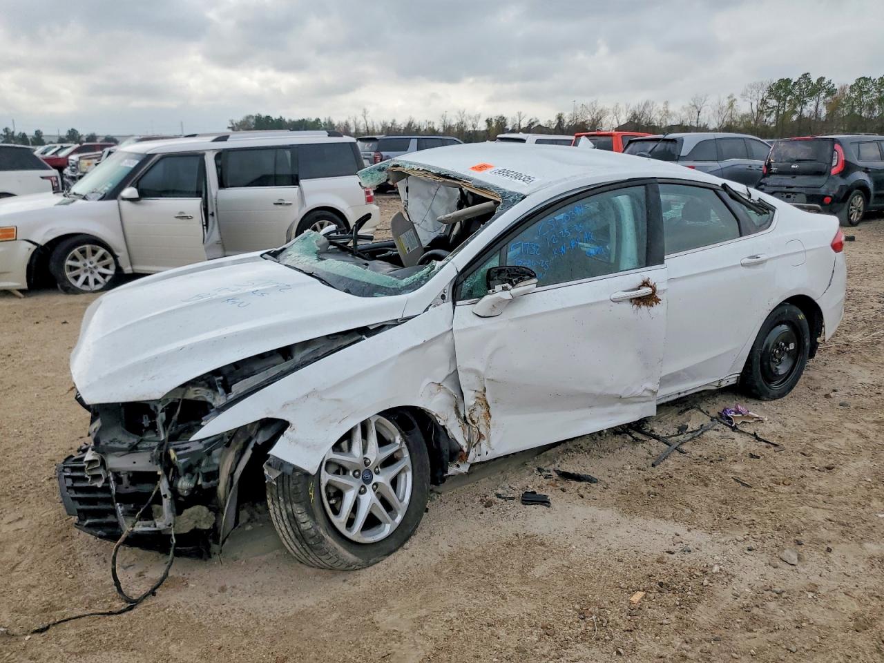 2016 FORD FUSION