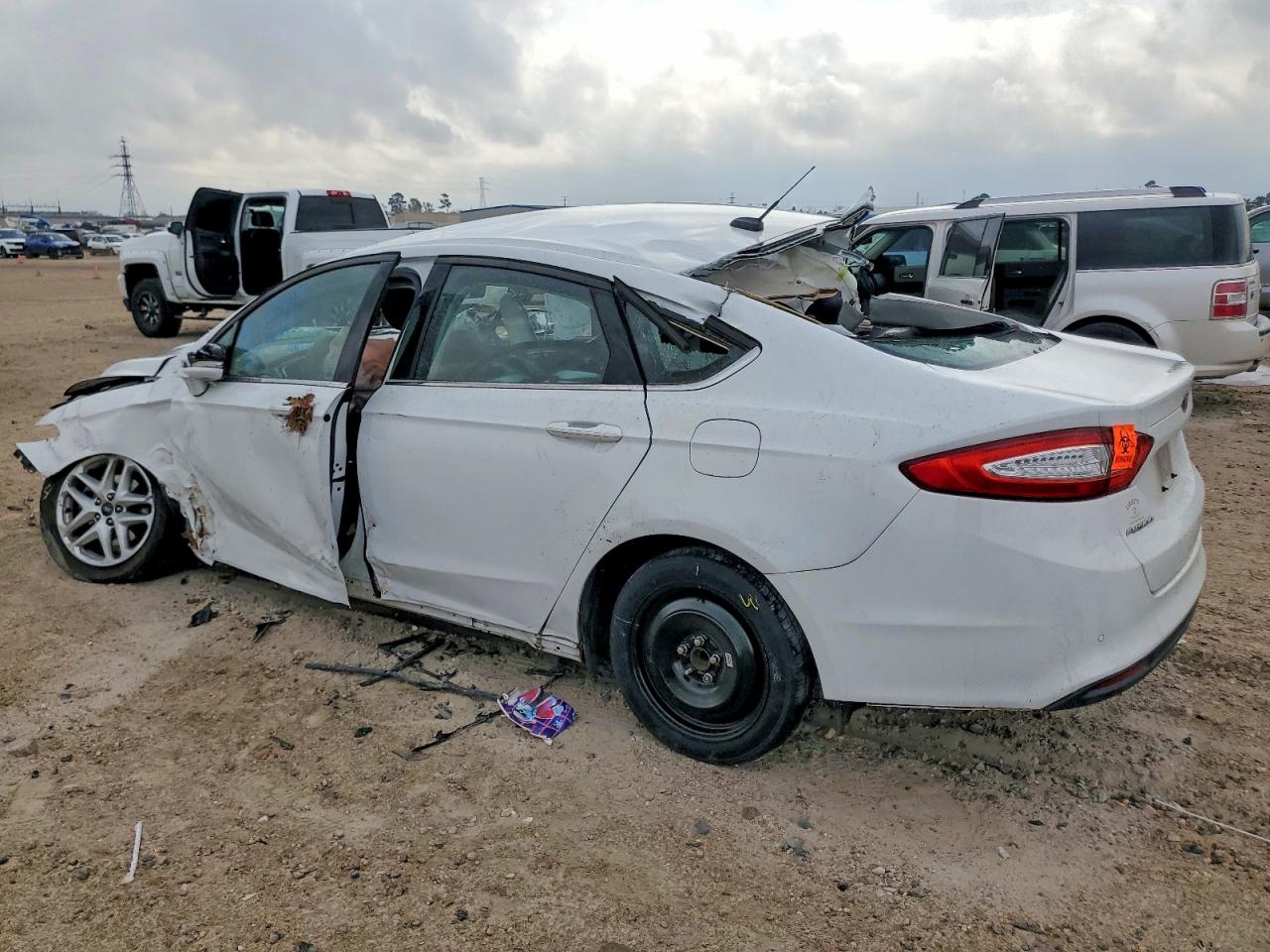 2016 FORD FUSION SE photo 3