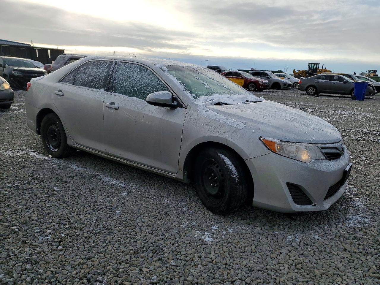 2012 TOYOTA CAMRY BASE photo 4