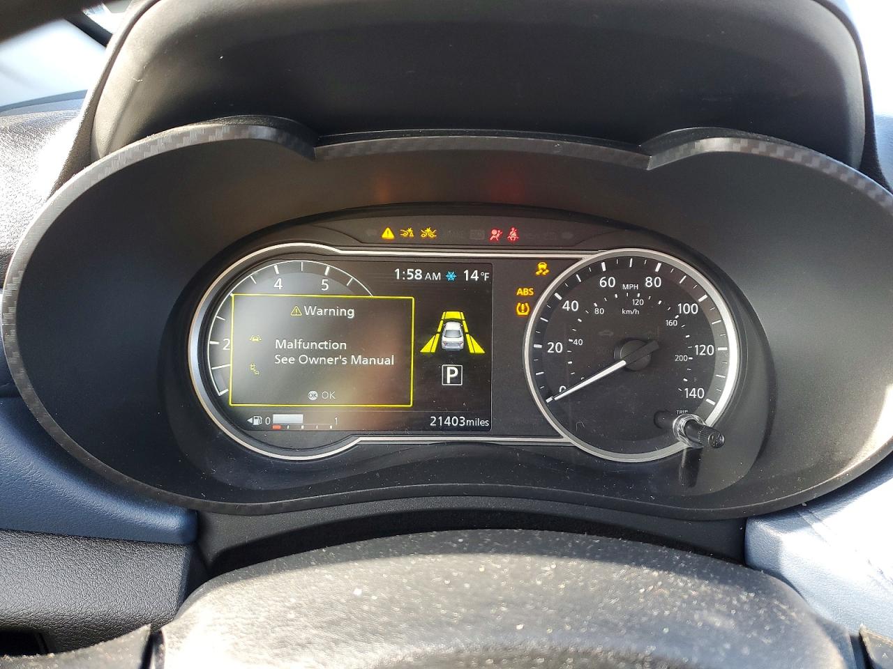 2025 NISSAN VERSA SV photo 9