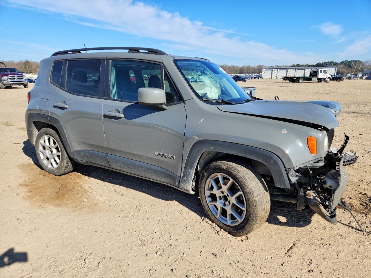 2020 JEEP RENEGADE LATITUDE photo 4
