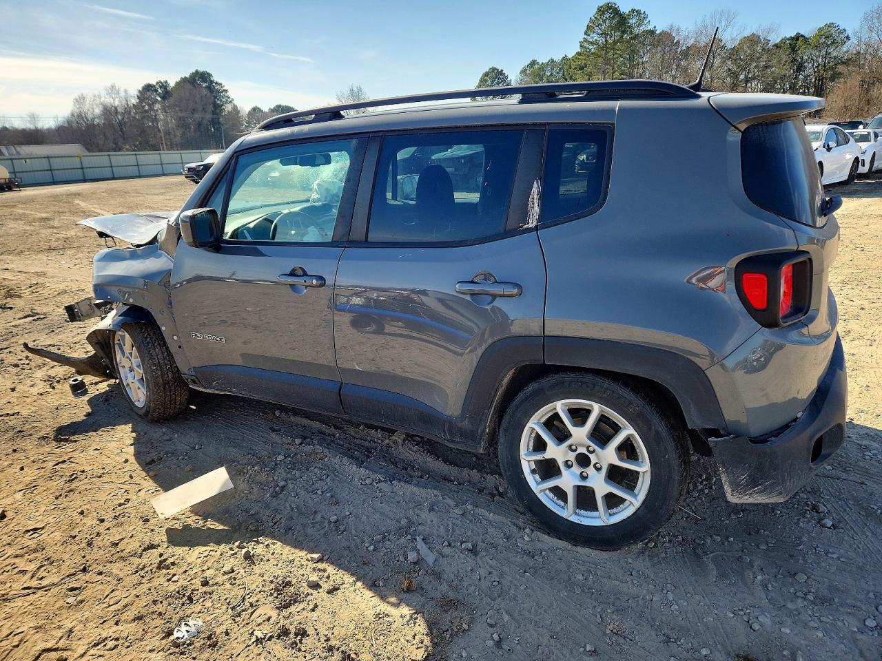 2020 JEEP RENEGADE LATITUDE photo 2