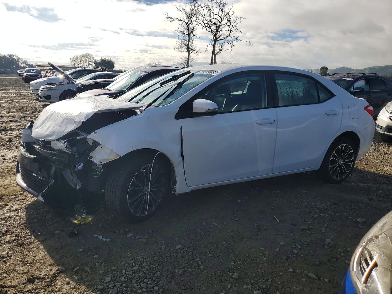 2016 TOYOTA COROLLA