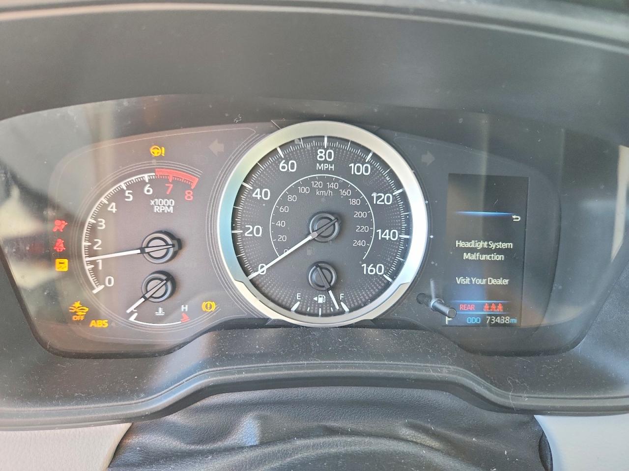 2020 TOYOTA COROLLA LE photo 9