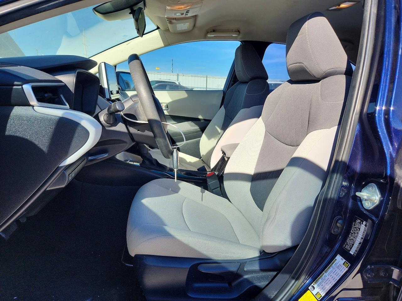 2020 TOYOTA COROLLA LE photo 7