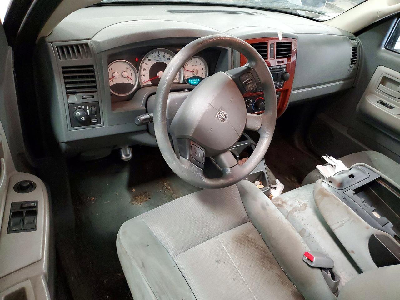 2005 DODGE DAKOTA SLT photo 8