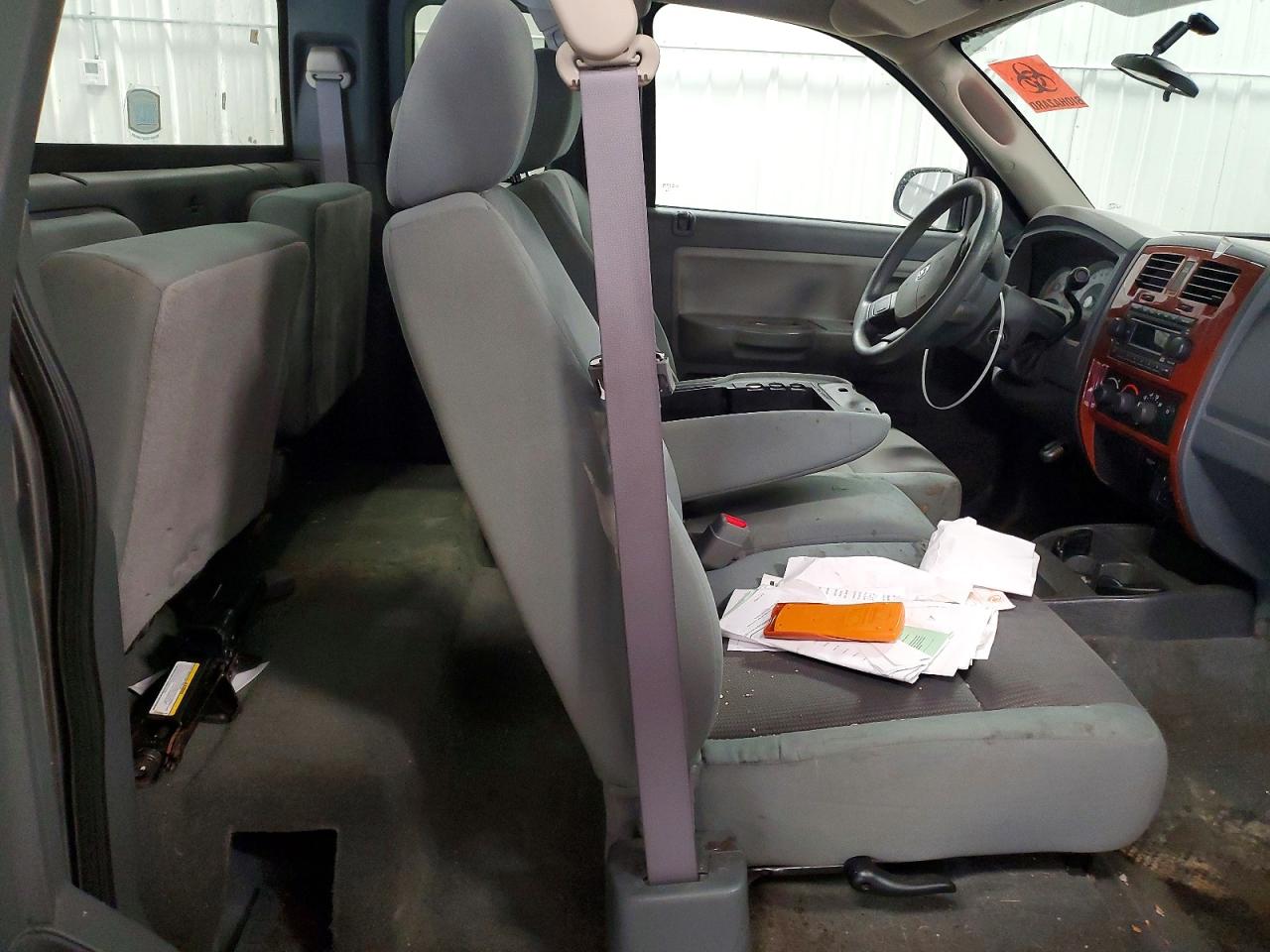 2005 DODGE DAKOTA SLT photo 10