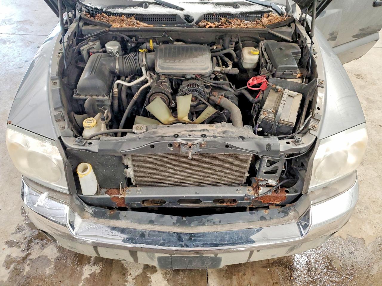 2005 DODGE DAKOTA SLT photo 11