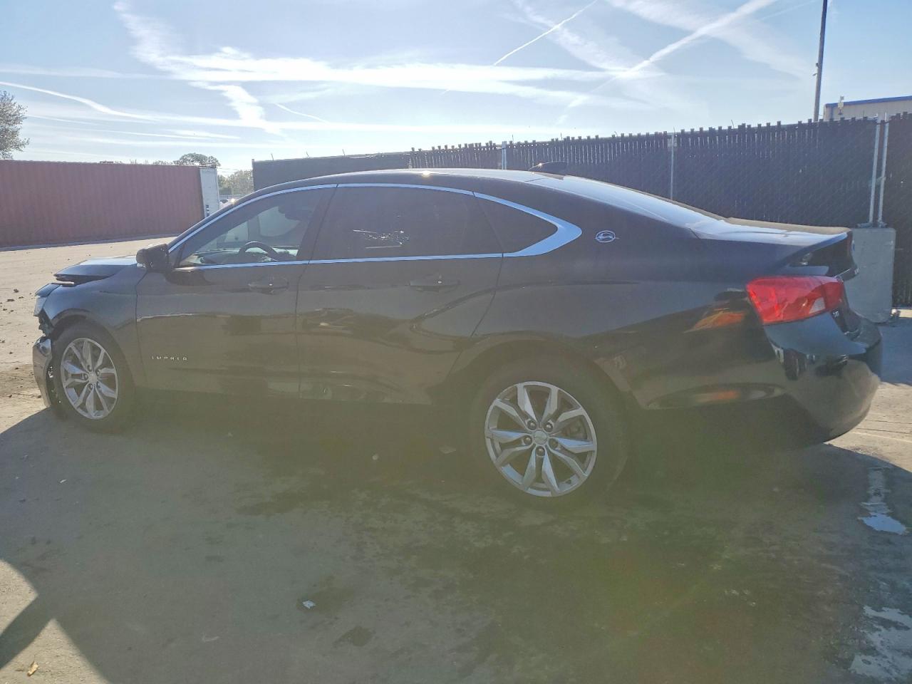 2018 CHEVROLET IMPALA LT photo 2