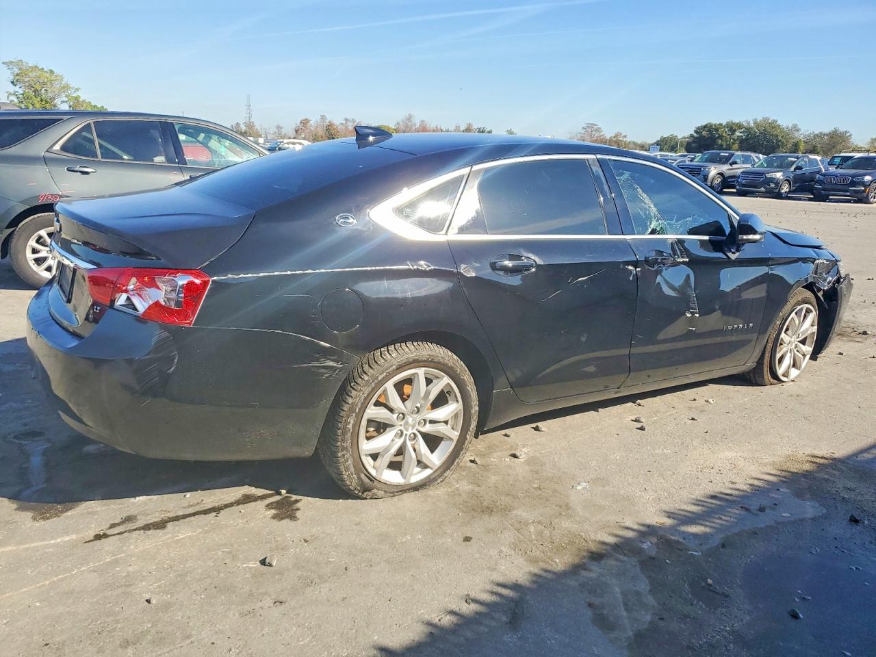 2018 CHEVROLET IMPALA LT photo 3