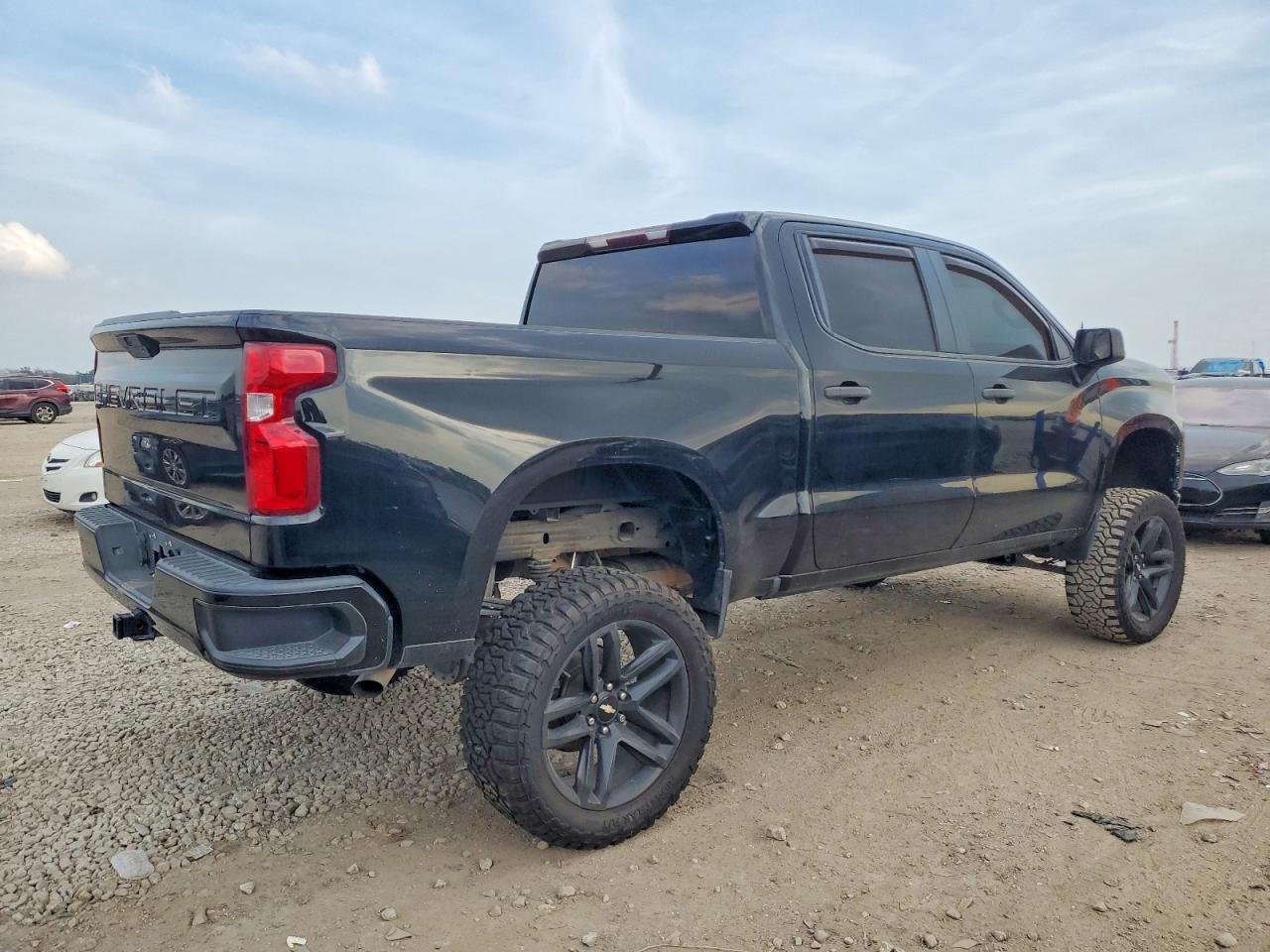 2020 CHEVROLET SILVERADO C1500 CUSTOM photo 3