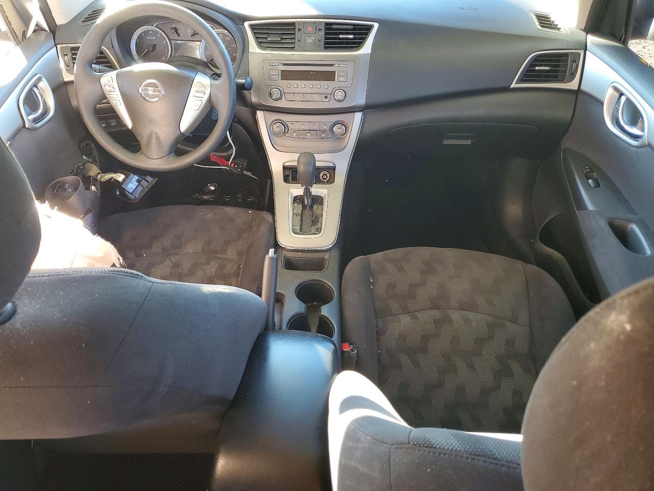 2013 NISSAN SENTRA S photo 8