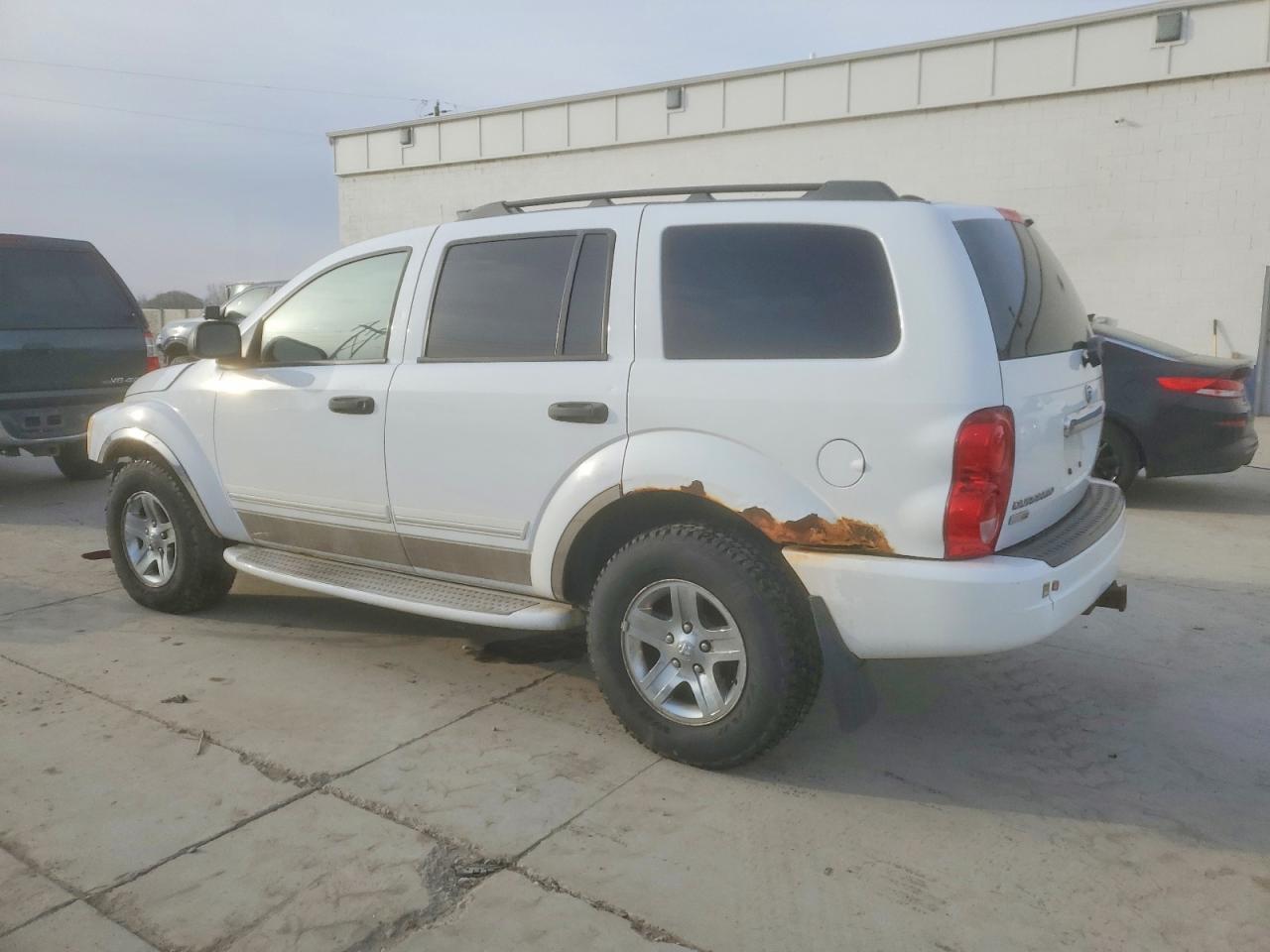 2004 DODGE DURANGO LIMITED photo 2