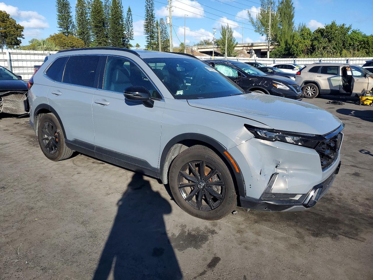 2024 HONDA CR-V SPORT-L photo 4