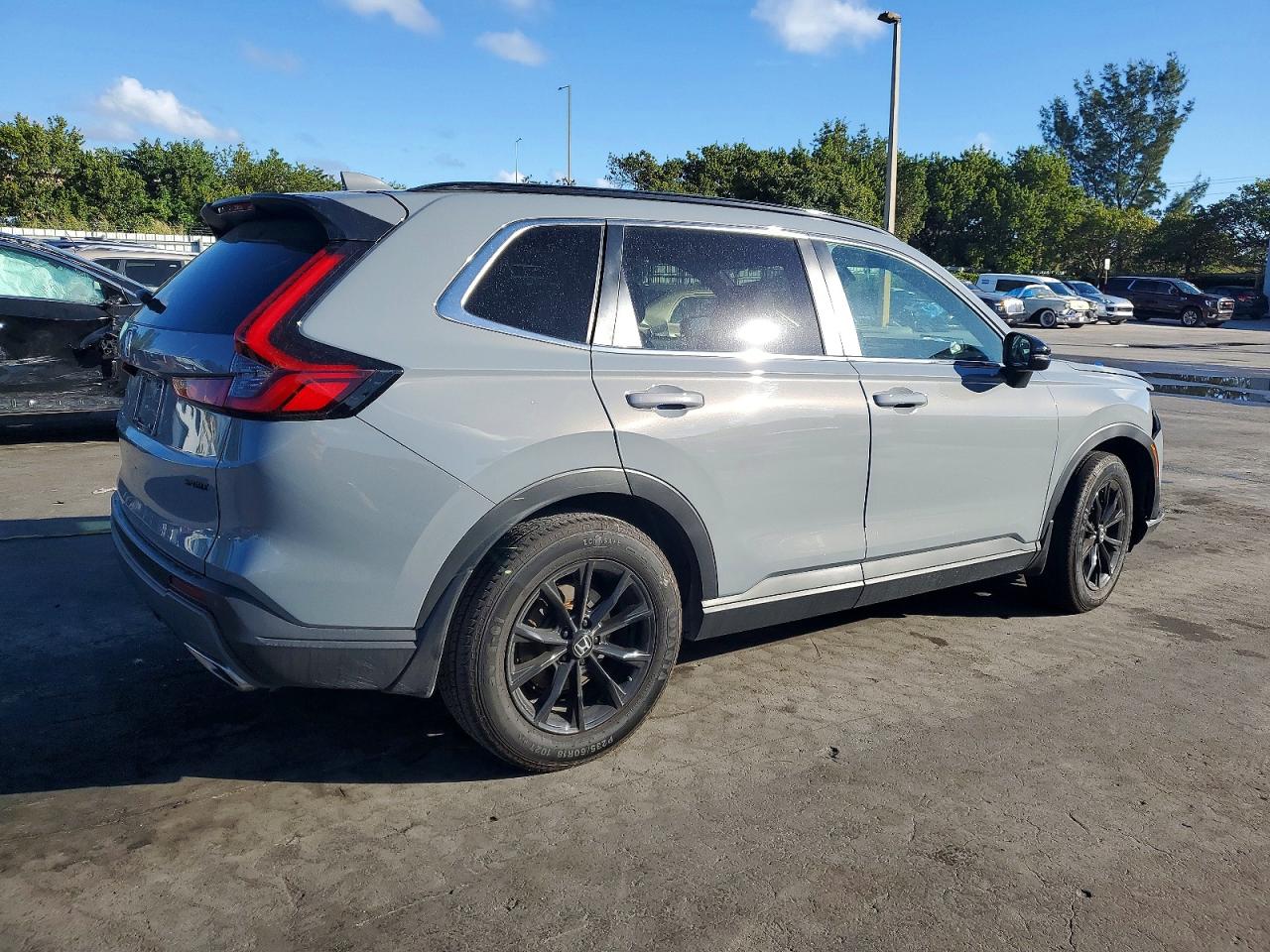 2024 HONDA CR-V SPORT-L photo 3