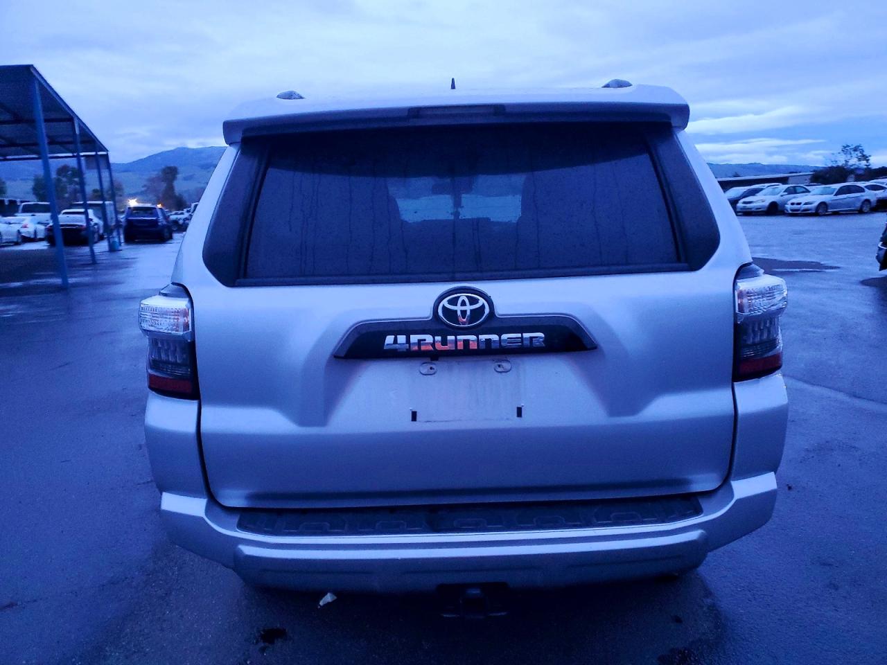 2022 TOYOTA 4RUNNER SR5 PREMIUM photo 6