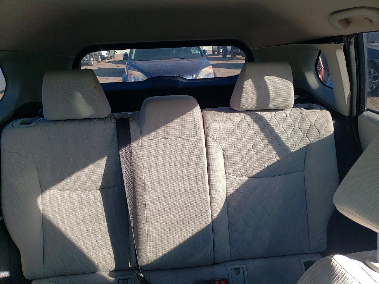 2023 TOYOTA COROLLA CROSS L photo 10