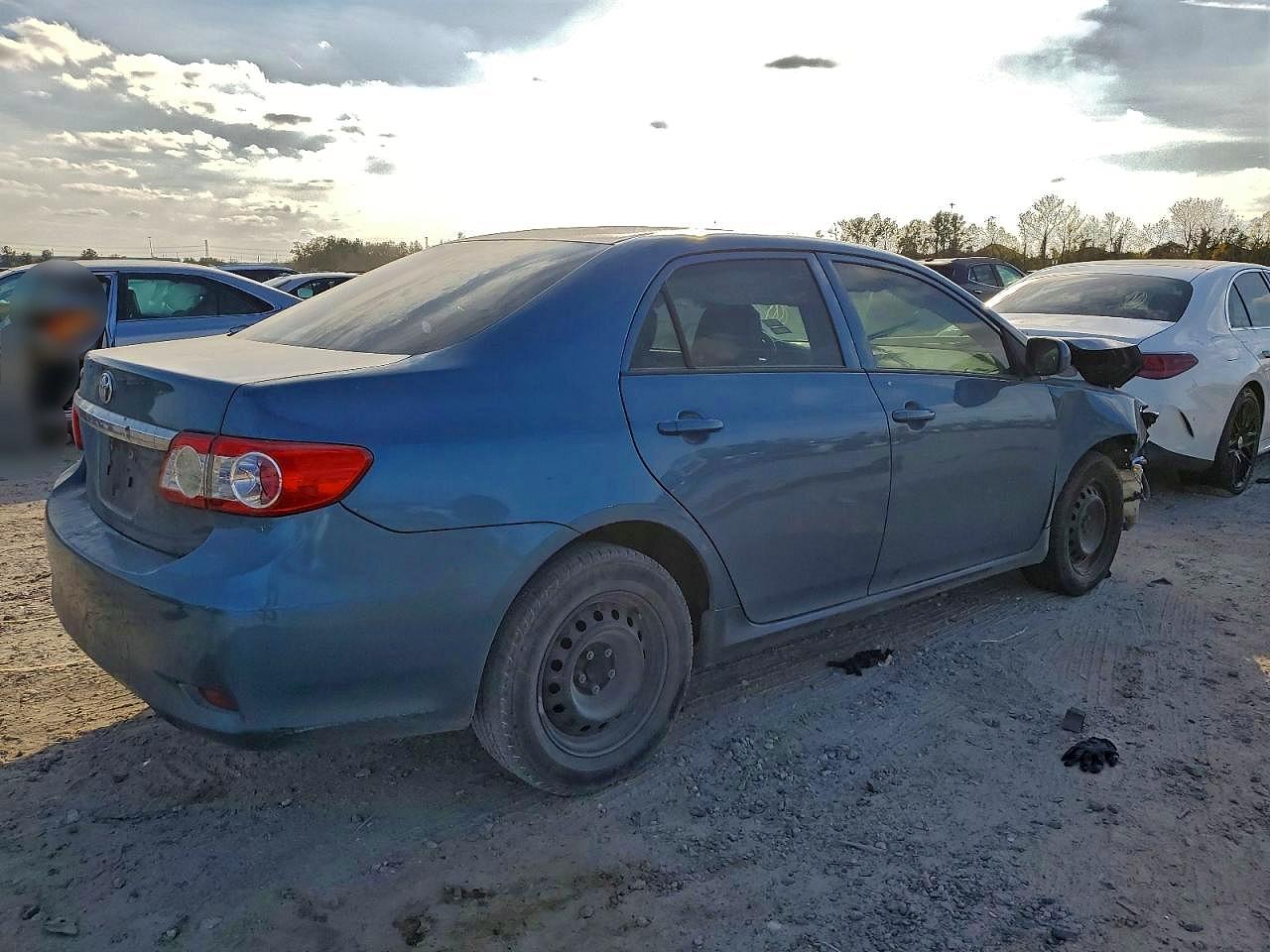 2013 TOYOTA COROLLA BASE photo 5
