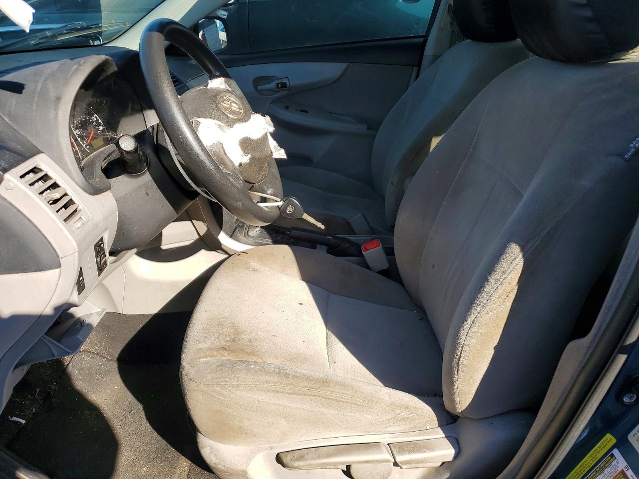 2013 TOYOTA COROLLA BASE photo 13