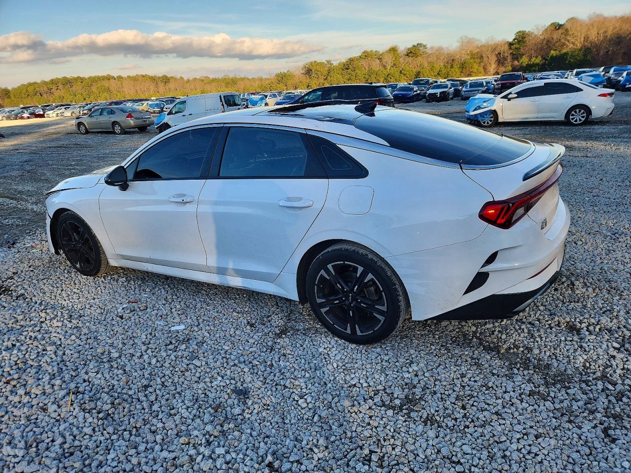 2023 KIA K5 GT LINE photo 2