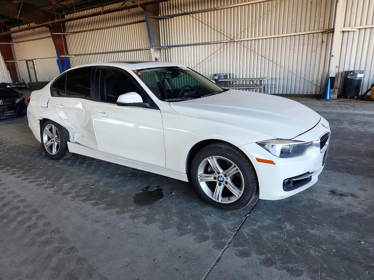 2015 BMW 320 I XDRIVE photo 4