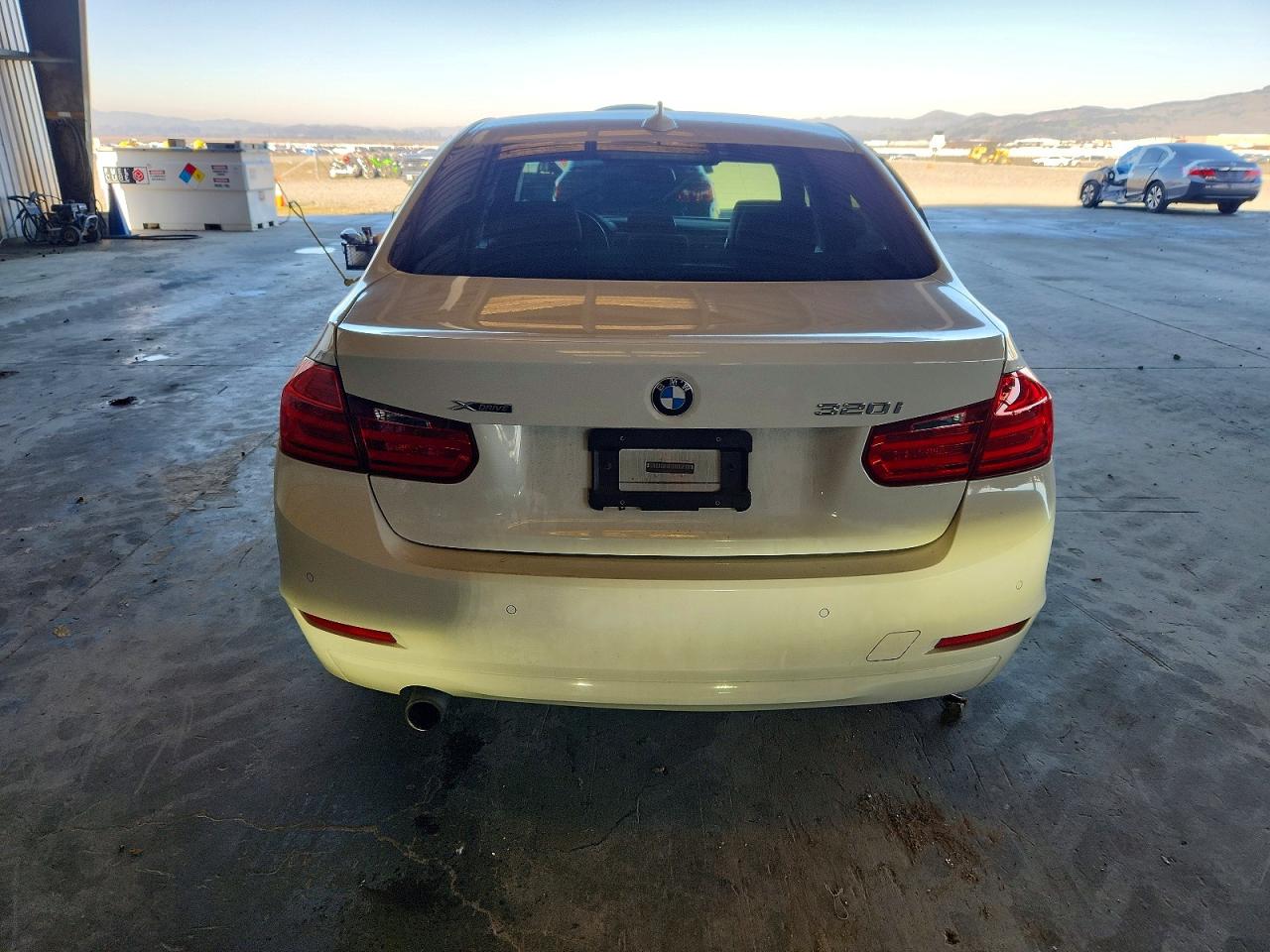 2015 BMW 320 I XDRIVE photo 6
