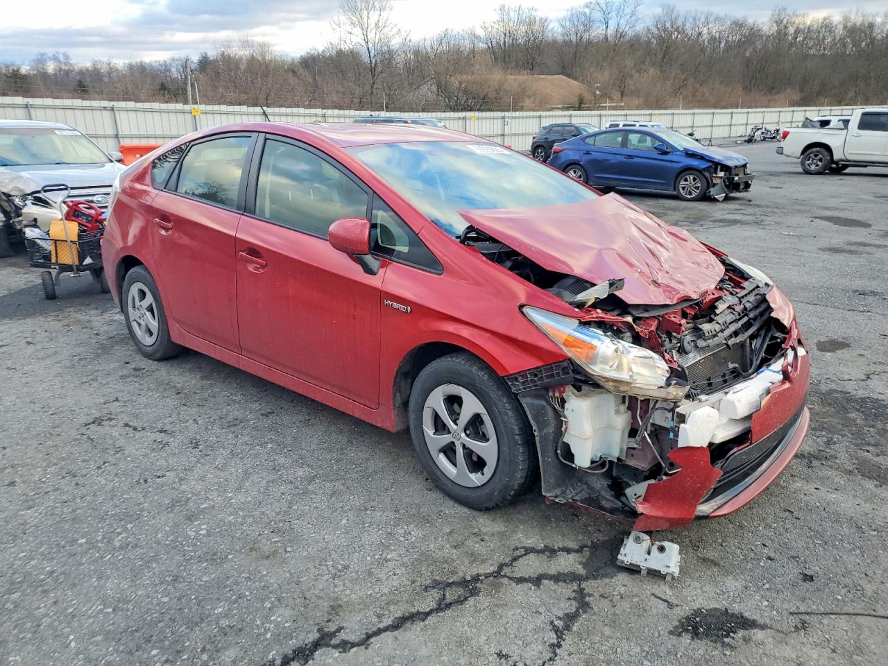 2013 TOYOTA PRIUS photo 4