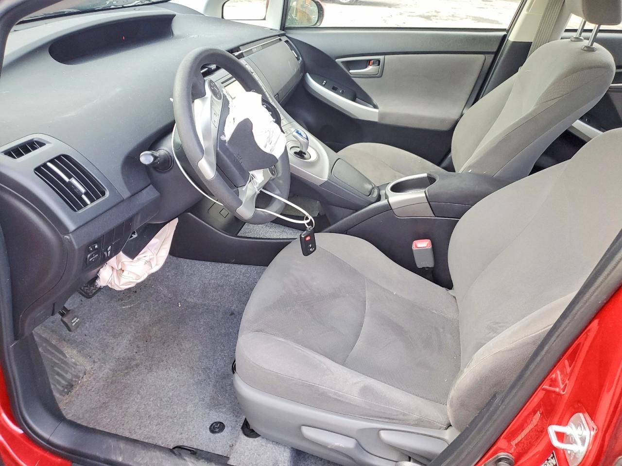 2013 TOYOTA PRIUS photo 7