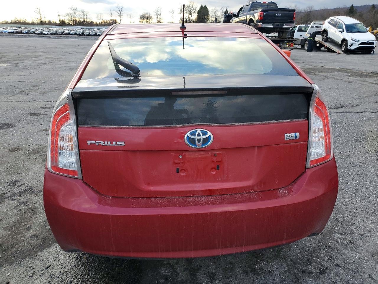 2013 TOYOTA PRIUS photo 6