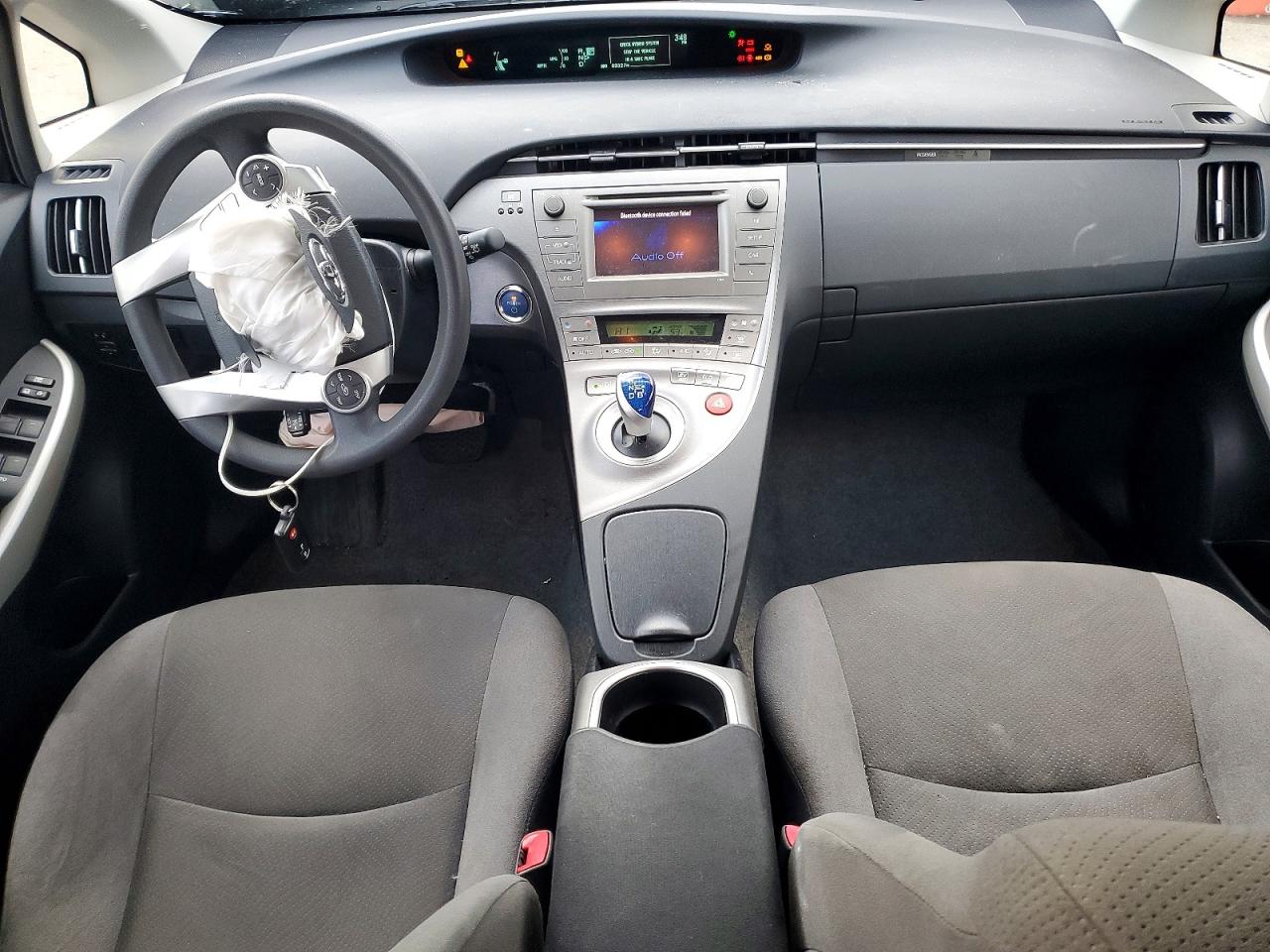 2013 TOYOTA PRIUS photo 8