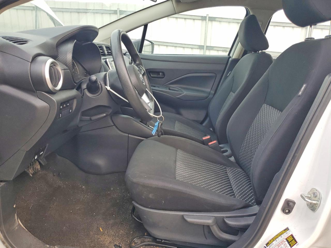 2021 NISSAN VERSA S photo 7