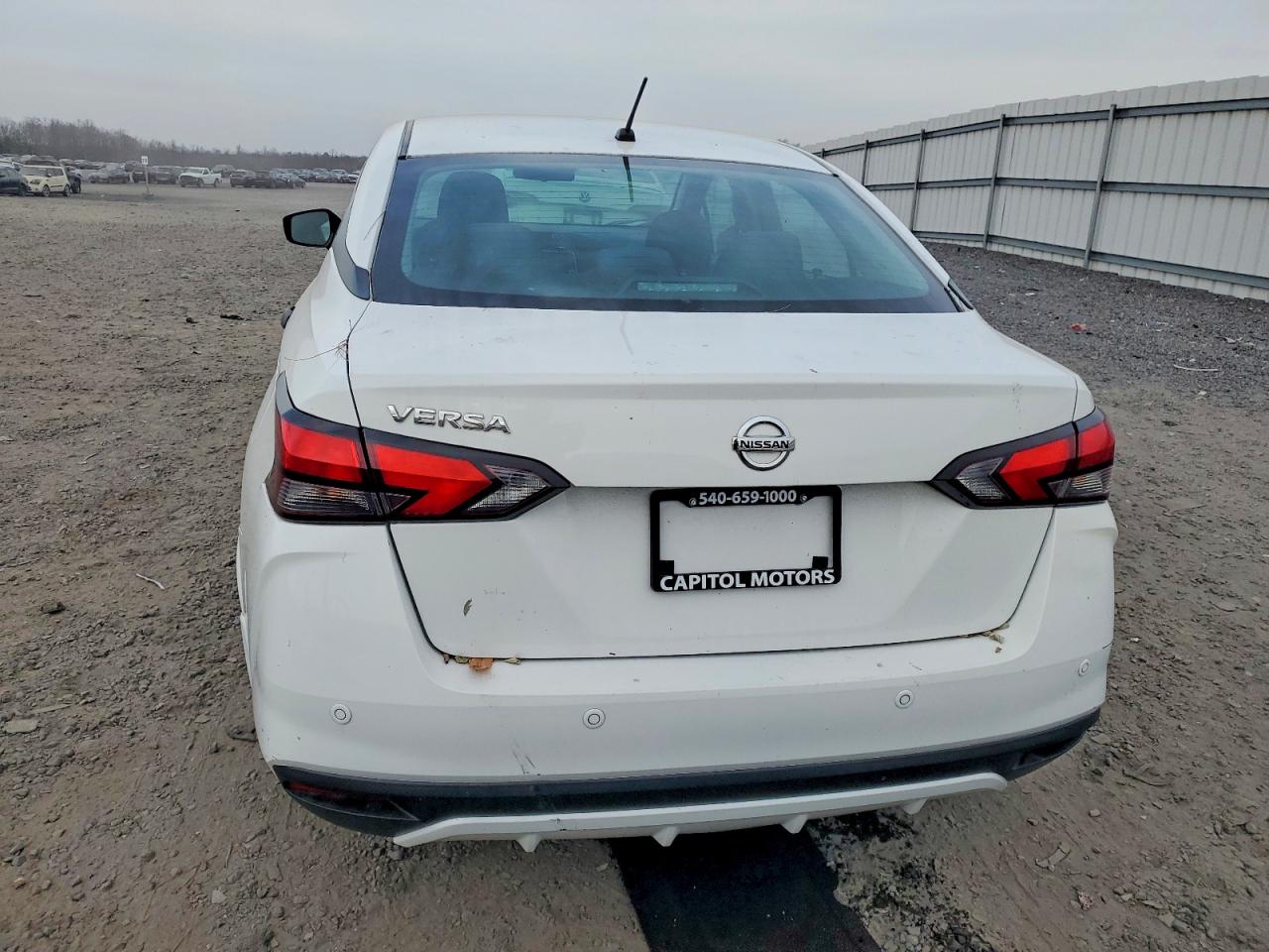 2021 NISSAN VERSA S photo 6