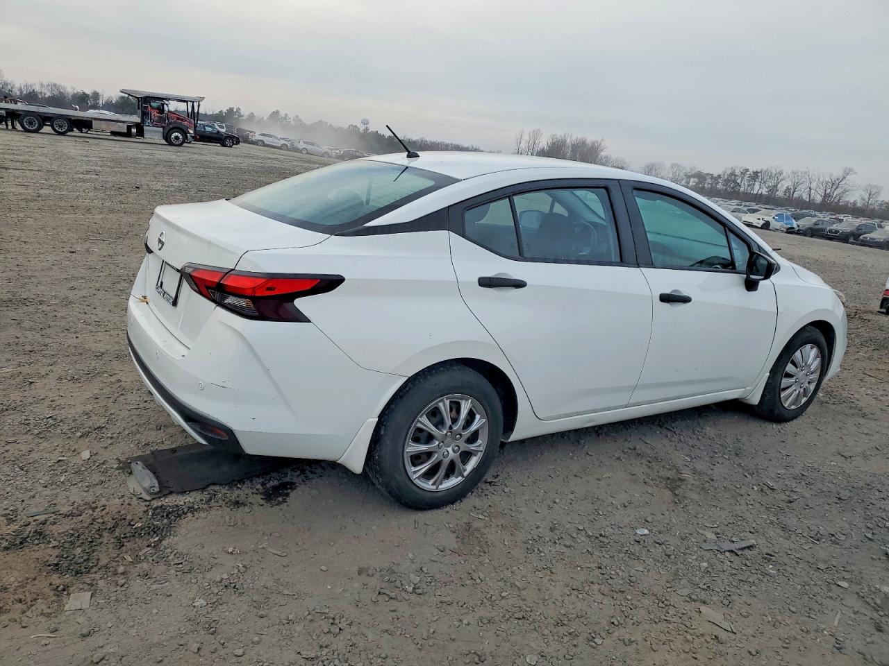 2021 NISSAN VERSA S photo 3