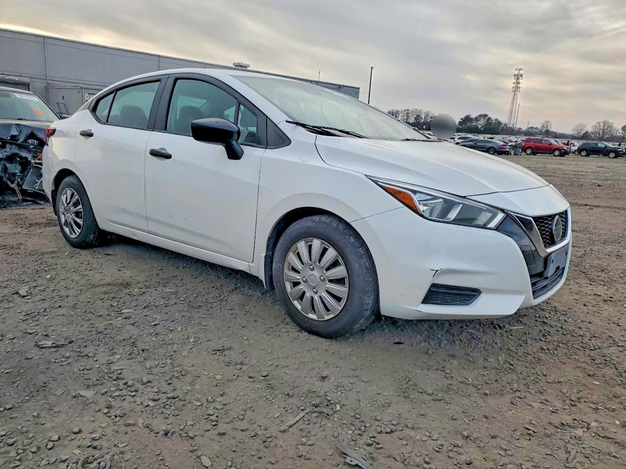 2021 NISSAN VERSA S photo 4