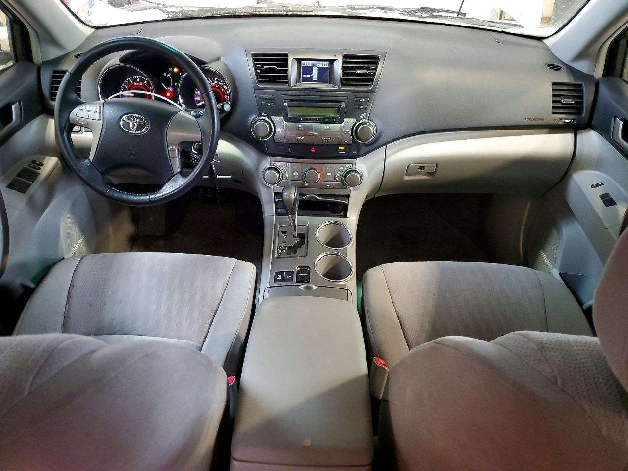 2008 TOYOTA HIGHLANDER SR5 photo 8