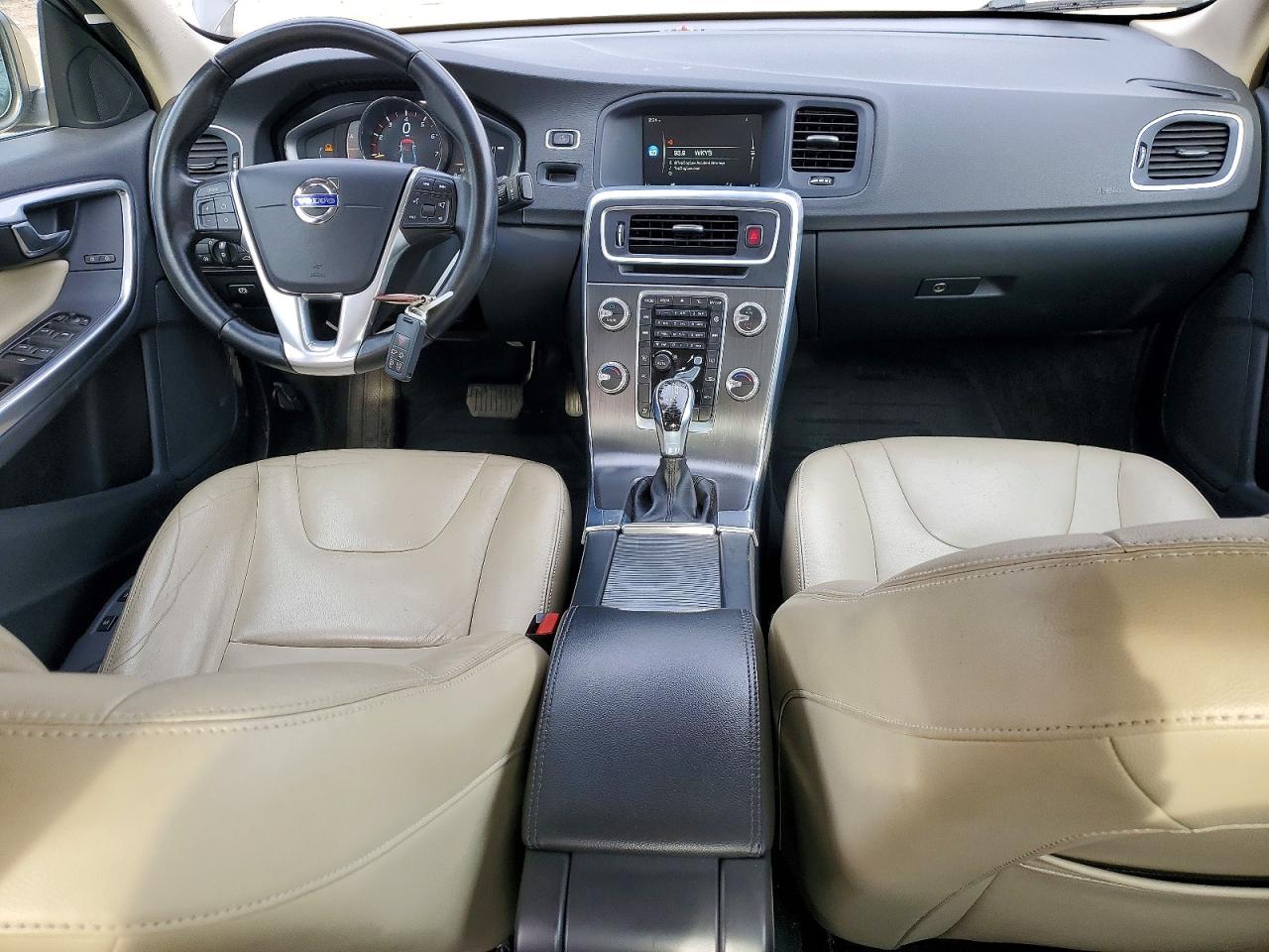 2016 VOLVO S60 PREMIER photo 8