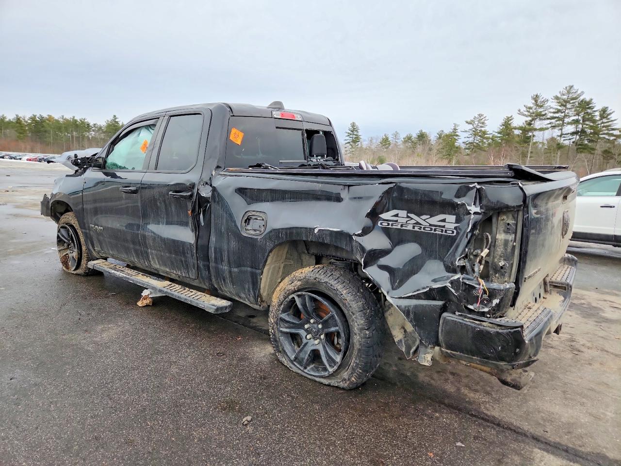 2021 RAM 1500 BIG HORN/LONE STAR photo 2