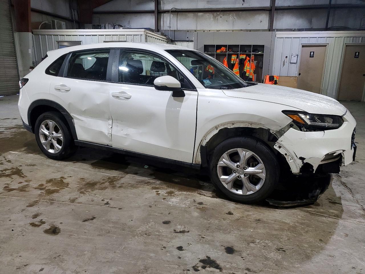 2024 HONDA HR-V LX photo 4