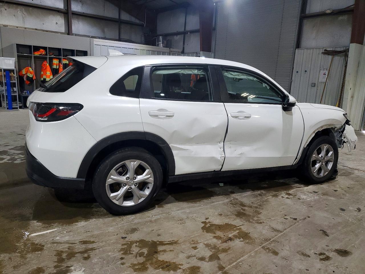 2024 HONDA HR-V LX photo 3