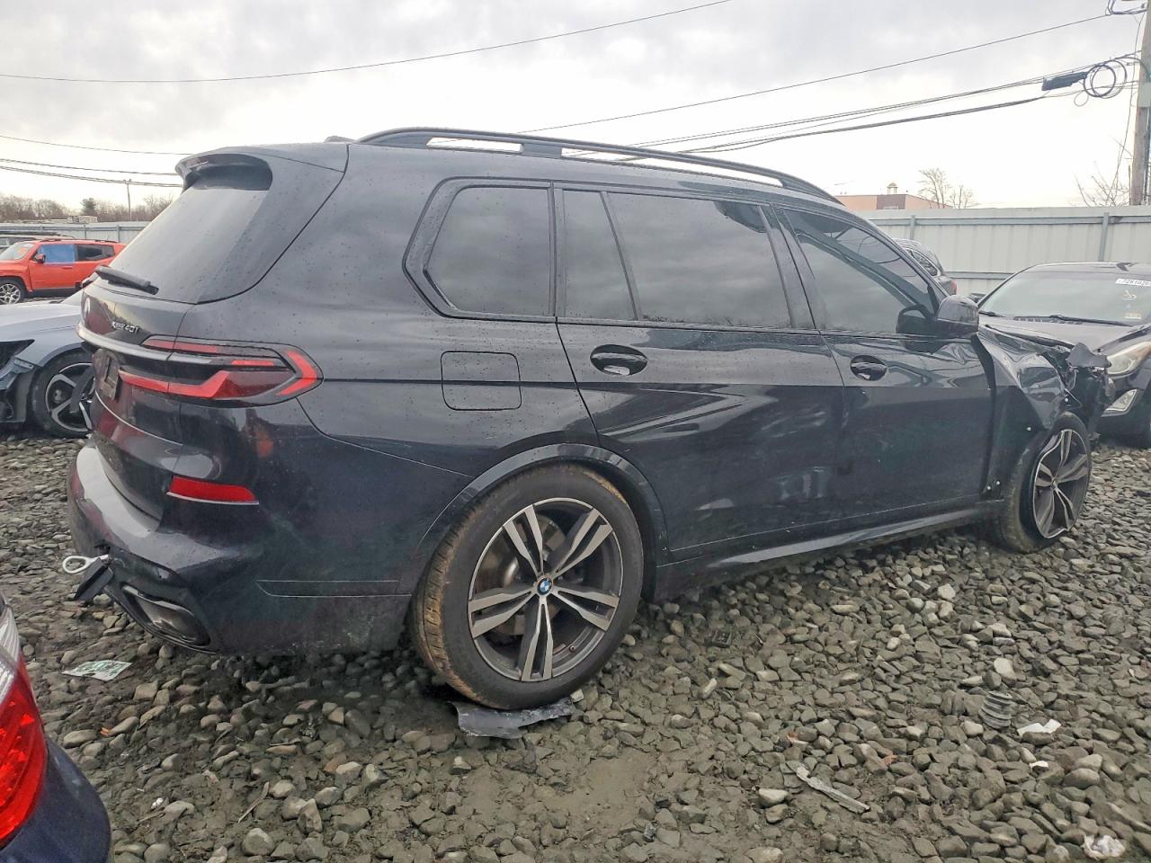 2025 BMW X7 XDRIVE40I photo 3