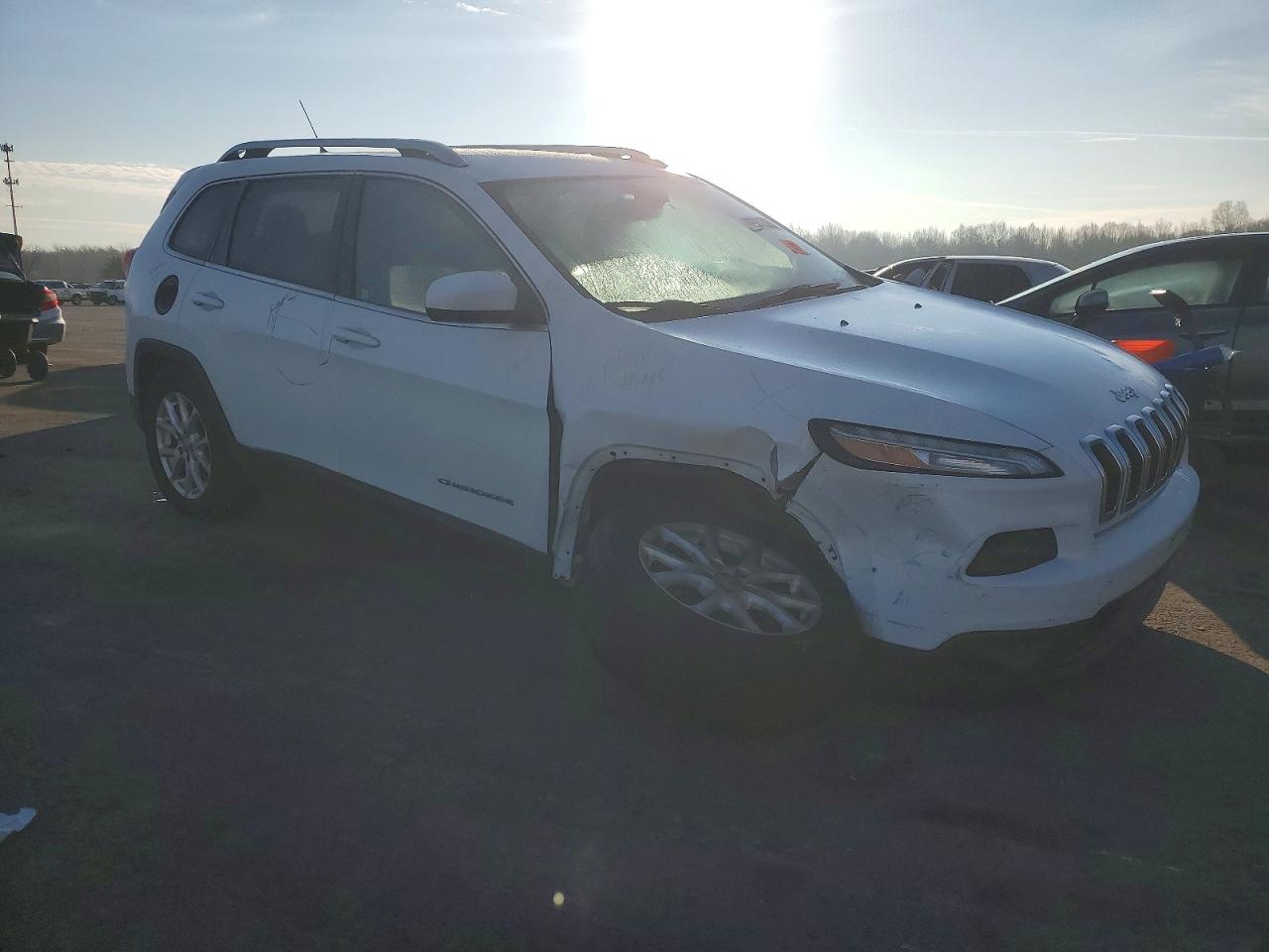 2014 JEEP CHEROKEE LATITUDE photo 4