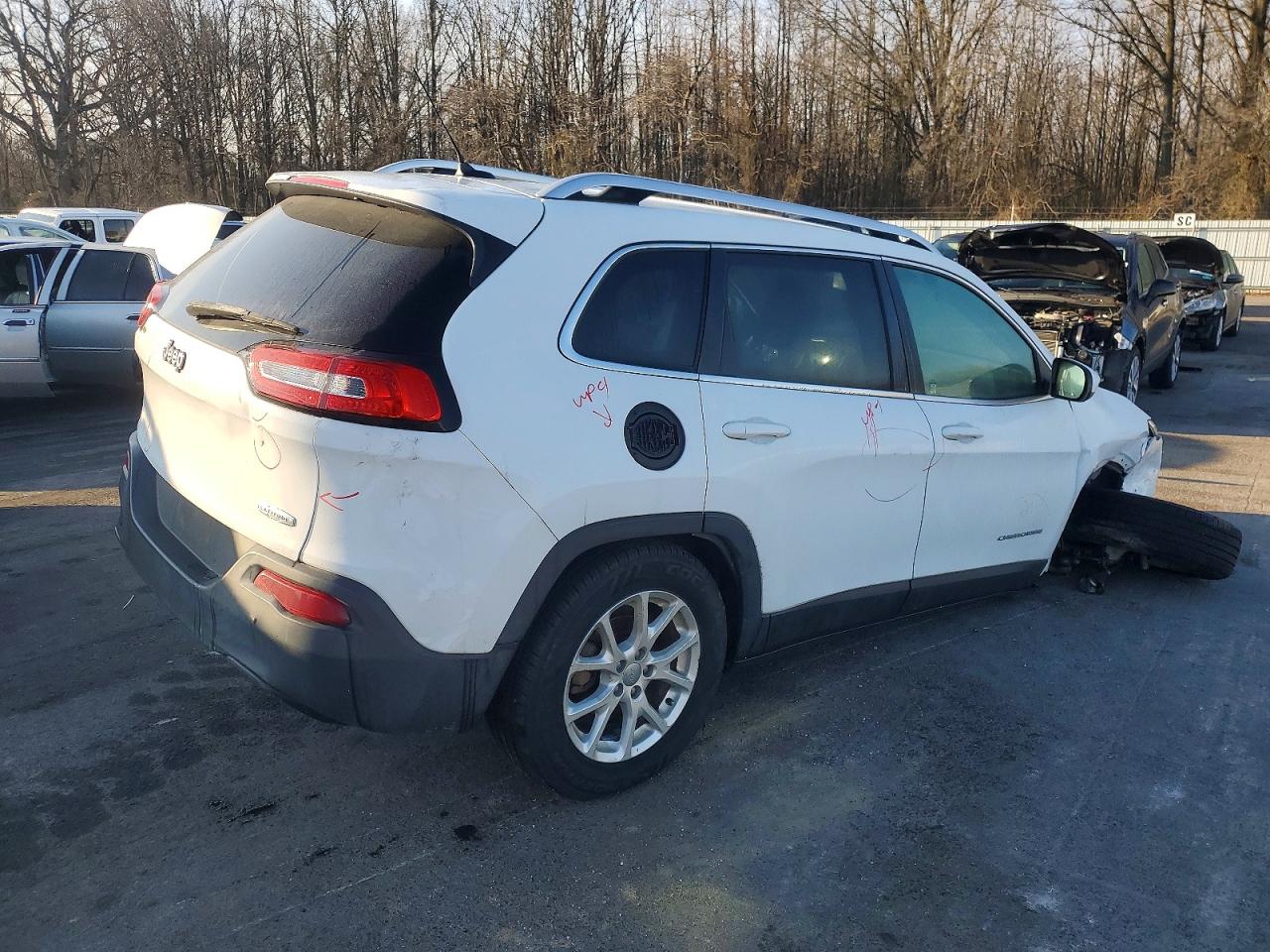 2014 JEEP CHEROKEE LATITUDE photo 3