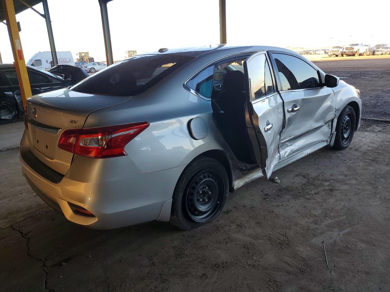 2016 NISSAN SENTRA S photo 3