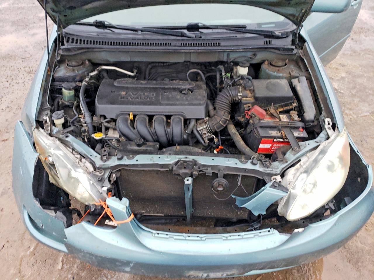 2005 TOYOTA COROLLA CE photo 11