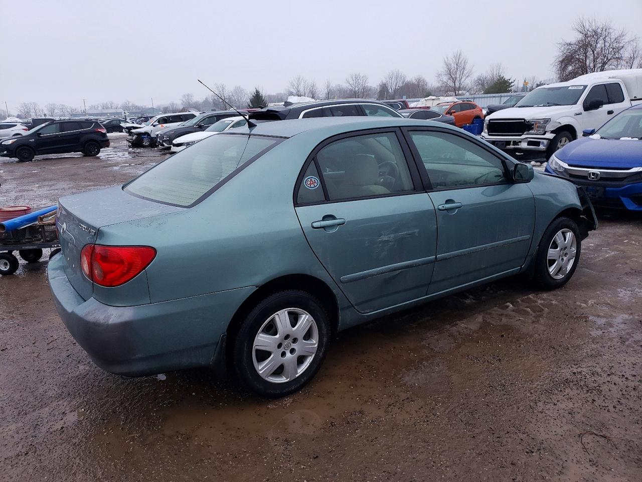 2005 TOYOTA COROLLA CE photo 3