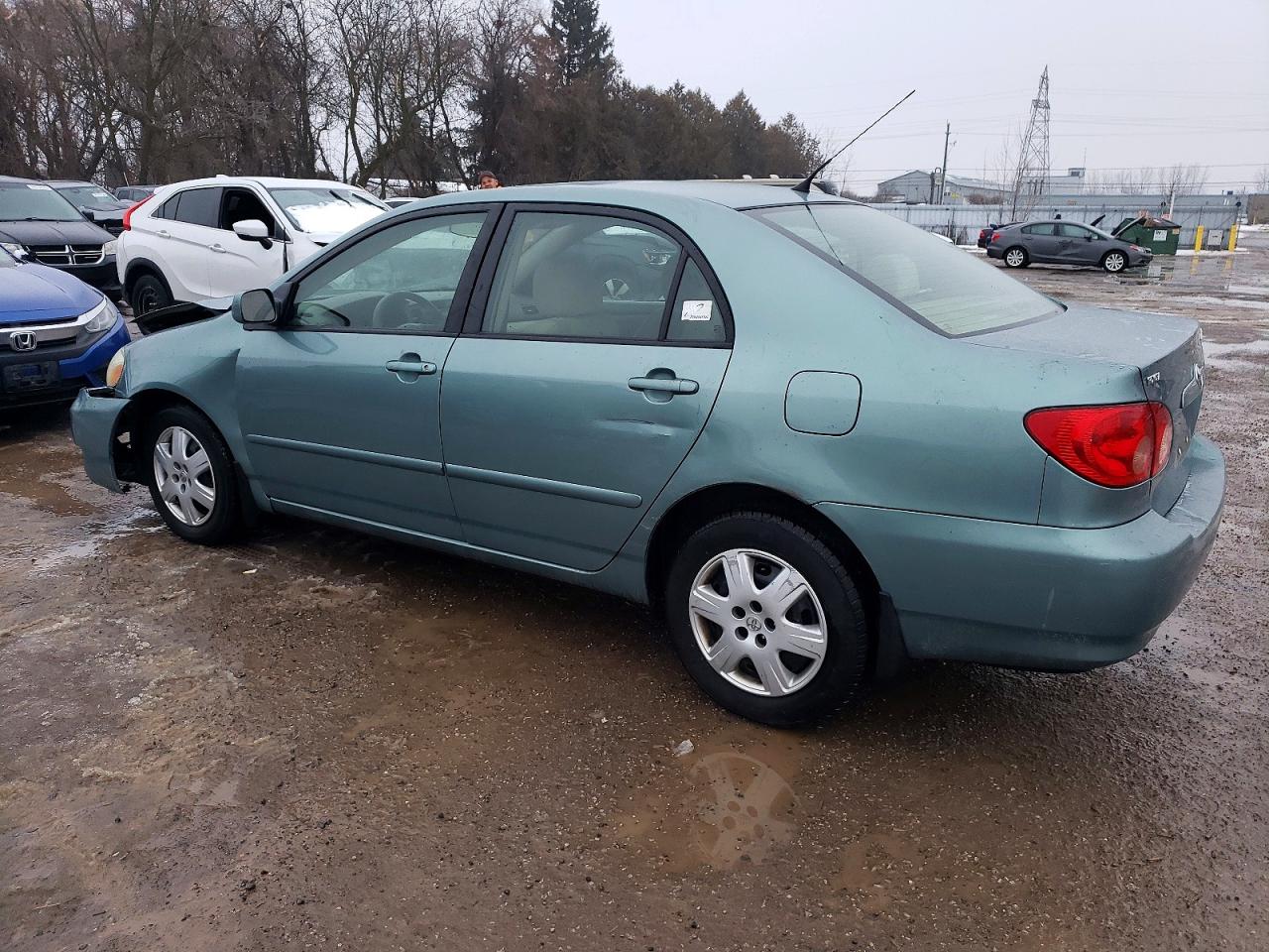 2005 TOYOTA COROLLA CE photo 2
