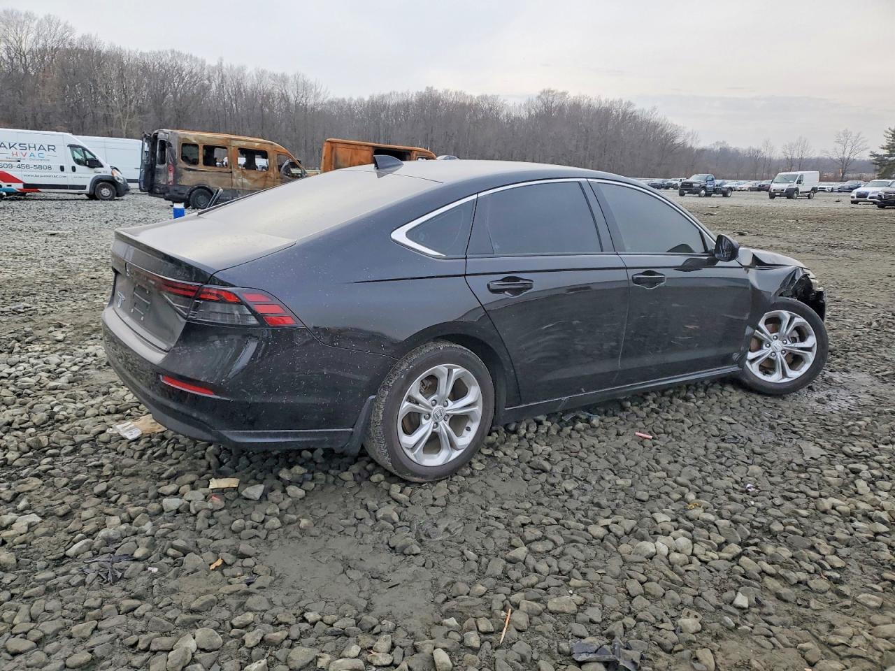 2024 HONDA ACCORD LX photo 3