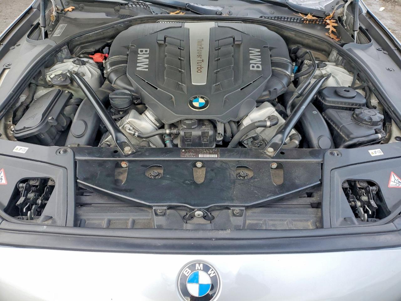 2012 BMW 550 XI photo 11