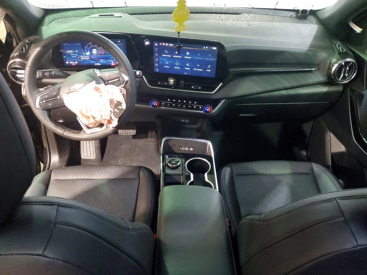 2026 CHEVROLET EQUINOX LT photo 8